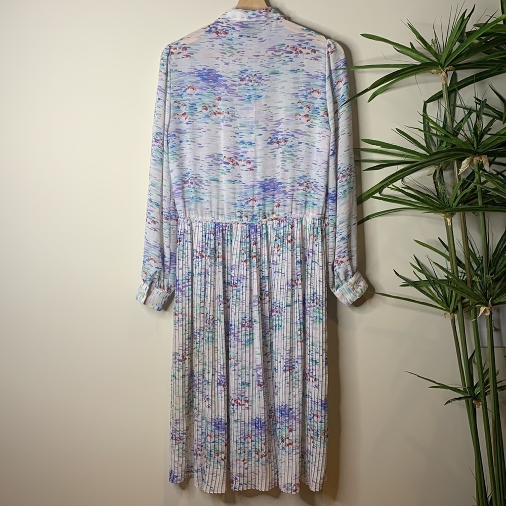 Diane Von Furstenberg | Vintage Watercolor Floral Pleated Cascade Ruffle Dress 4 - Picture 12 of 17
